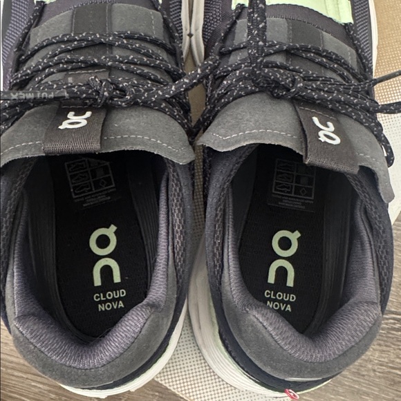 On Clouds Cloudnova Size 10 Running Shoes Walking Eclipse Meadow *Worn Once* - Picture 3 of 9